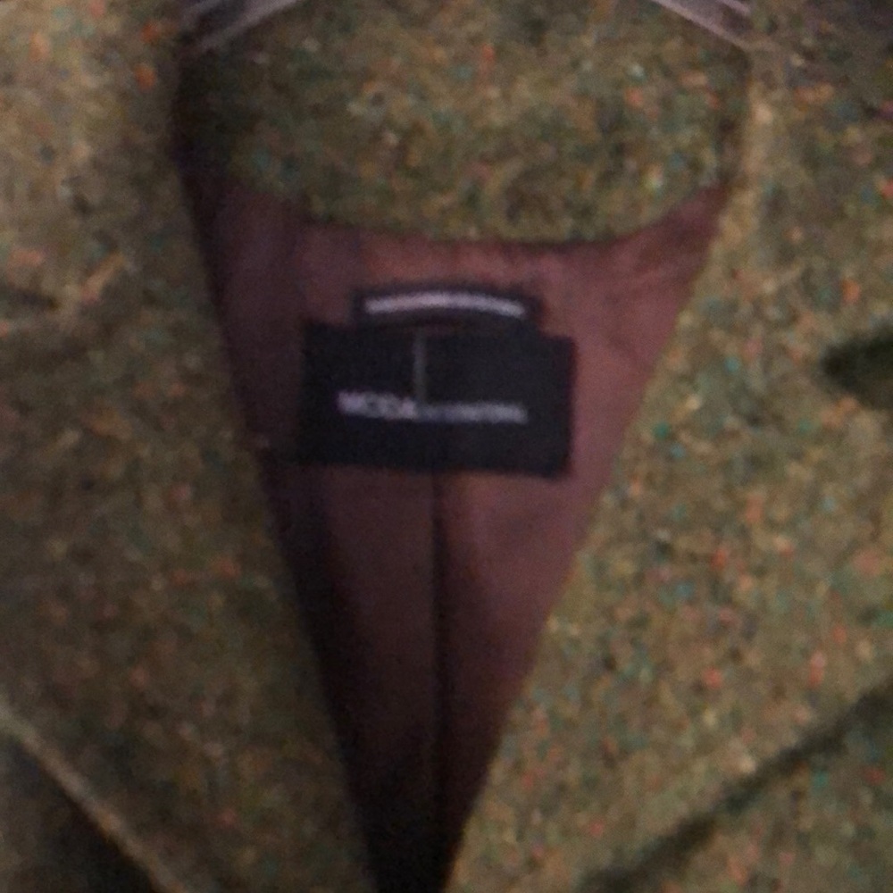 Green Tweed Jacket - Picture 2 of 3